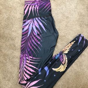 XS teeki leggings. Great condition.